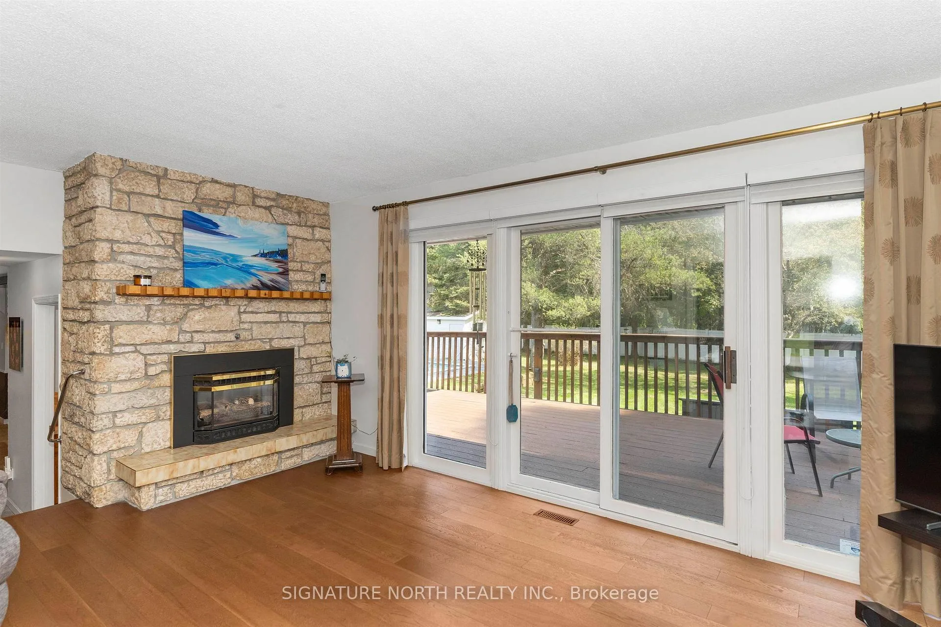 Photo 15 of 2108 Freeman Drive, Thunder Bay, Rosslyn Road — HOMEH