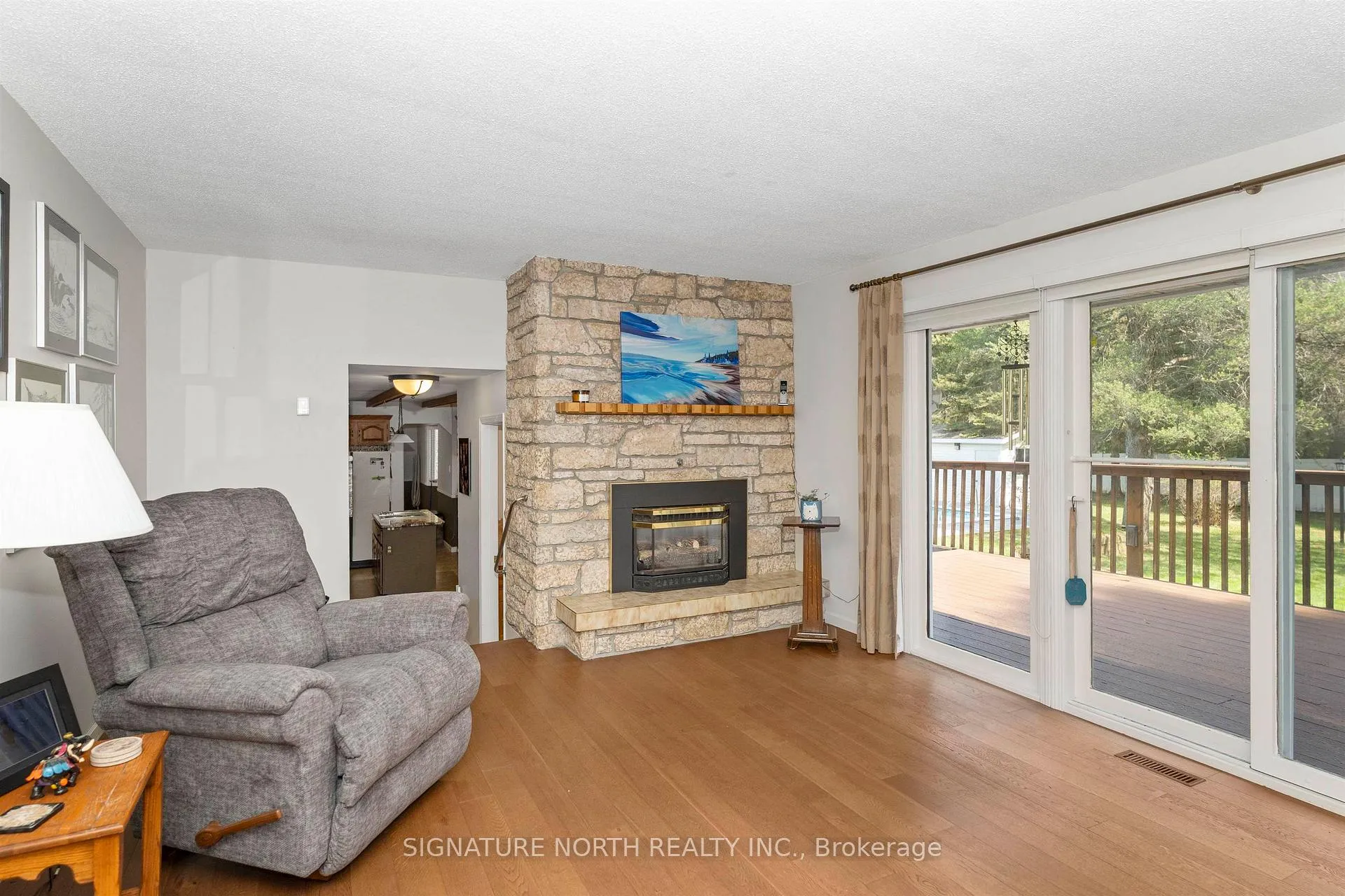 Photo 16 of 2108 Freeman Drive, Thunder Bay, Rosslyn Road — HOMEH