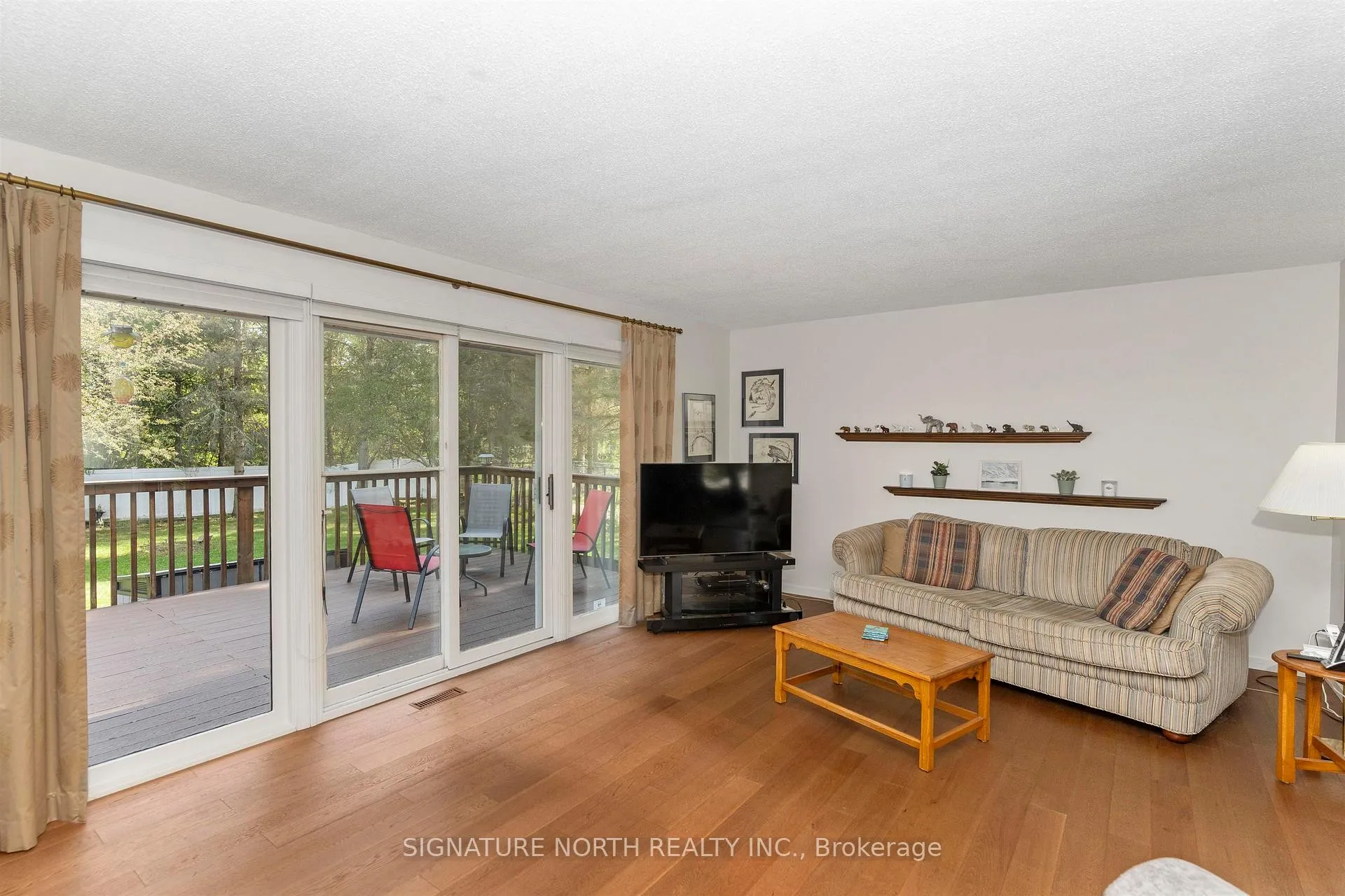 Photo 18 of 2108 Freeman Drive, Thunder Bay, Rosslyn Road — HOMEH