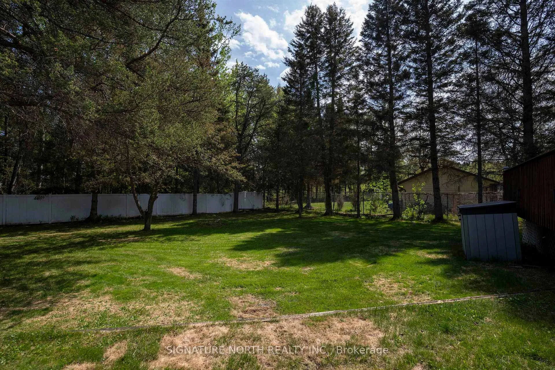 Photo 47 of 2108 Freeman Drive, Thunder Bay, Rosslyn Road — HOMEH