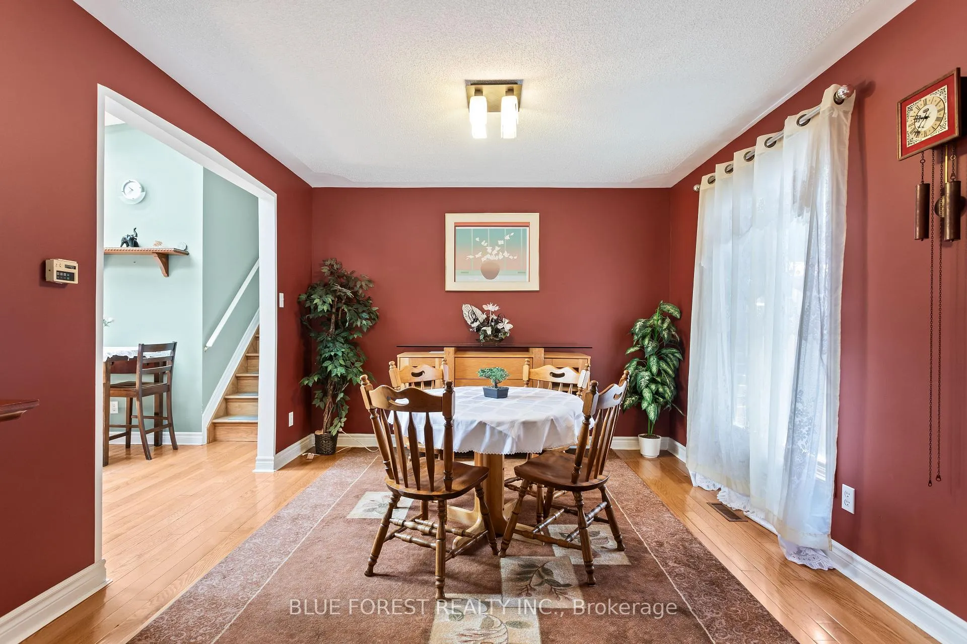 Photo 10 of 30 Gerald Crescent, London, South J — HOMEH