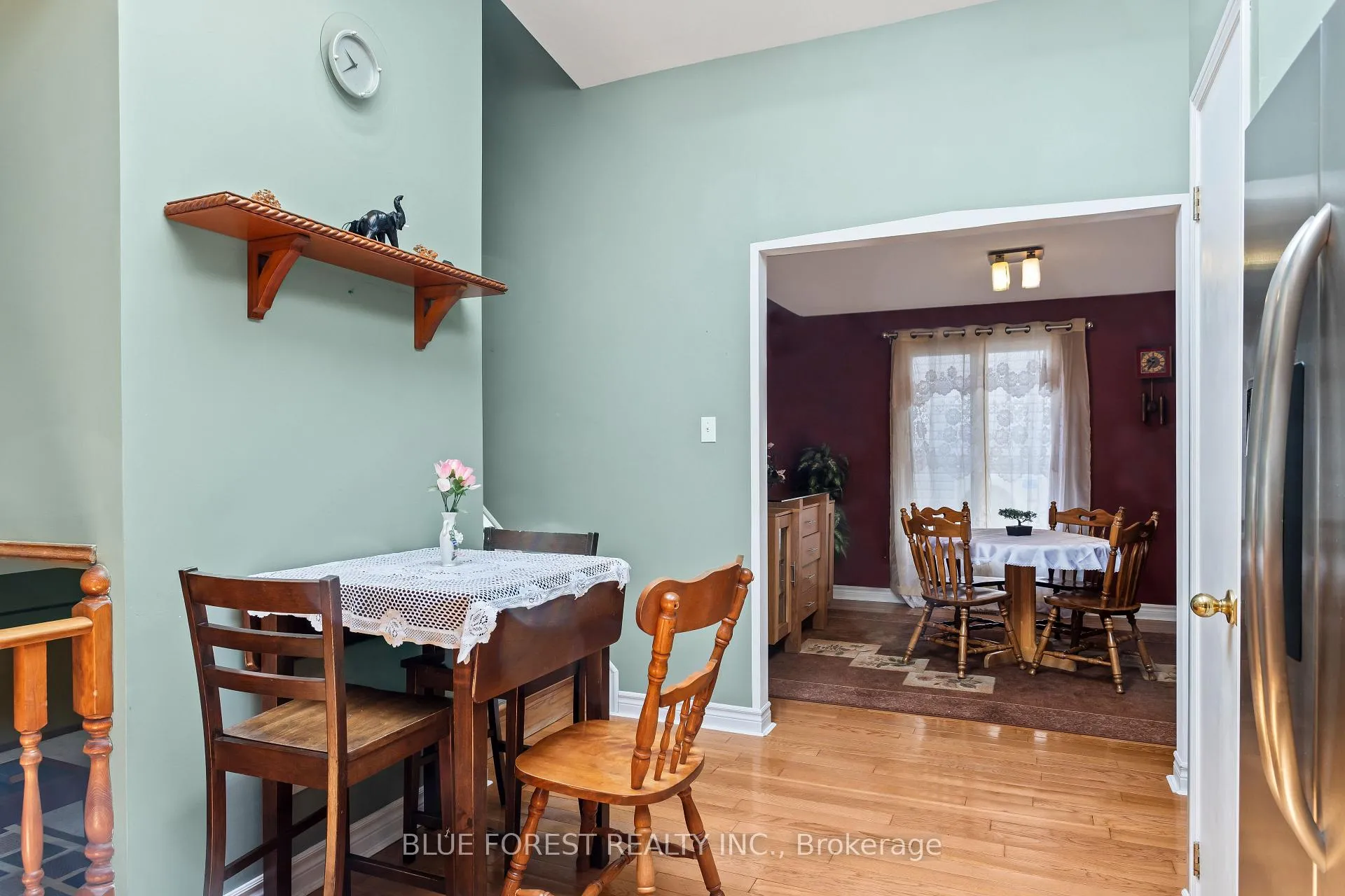 Photo 17 of 30 Gerald Crescent, London, South J — HOMEH