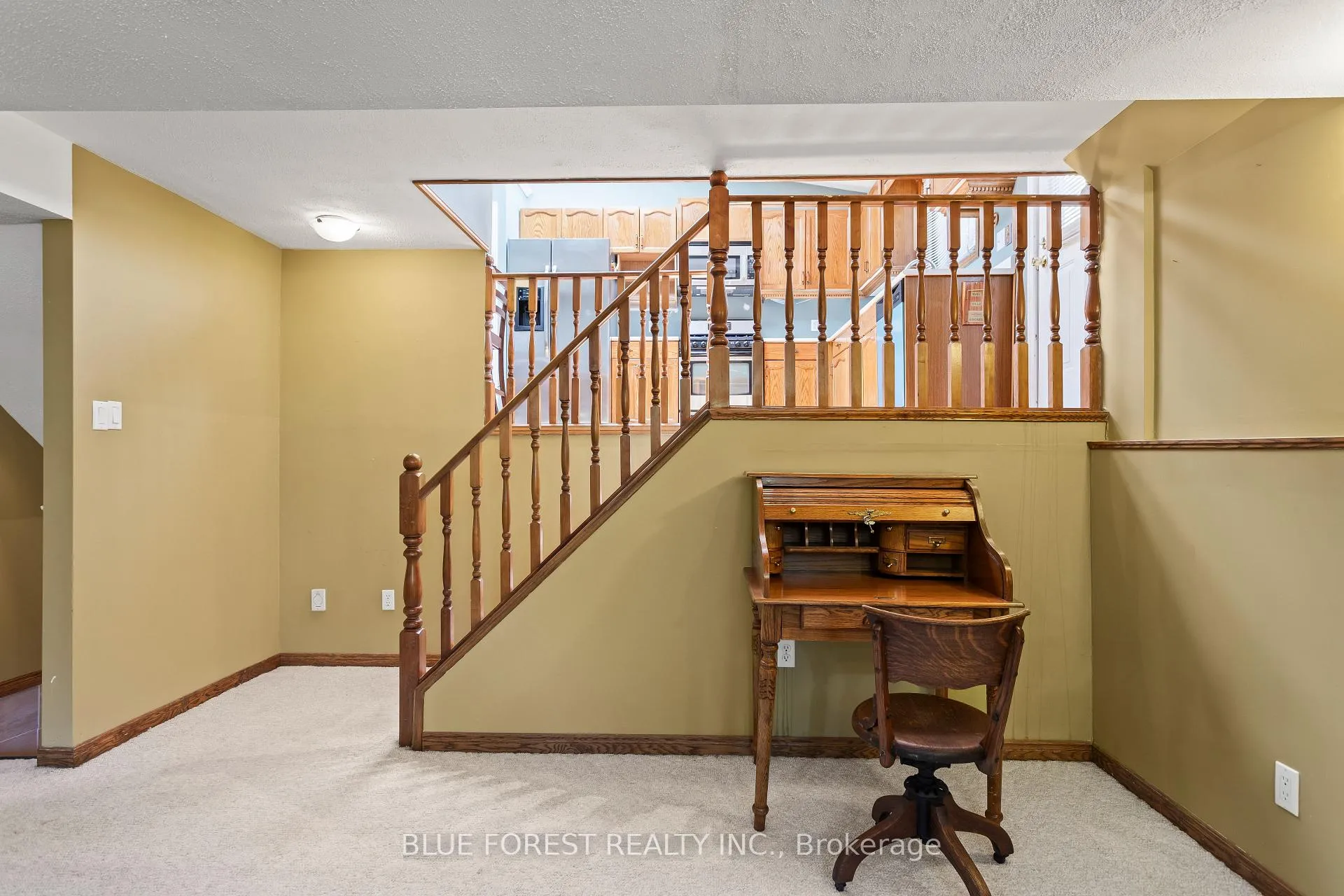 Photo 31 of 30 Gerald Crescent, London, South J — HOMEH