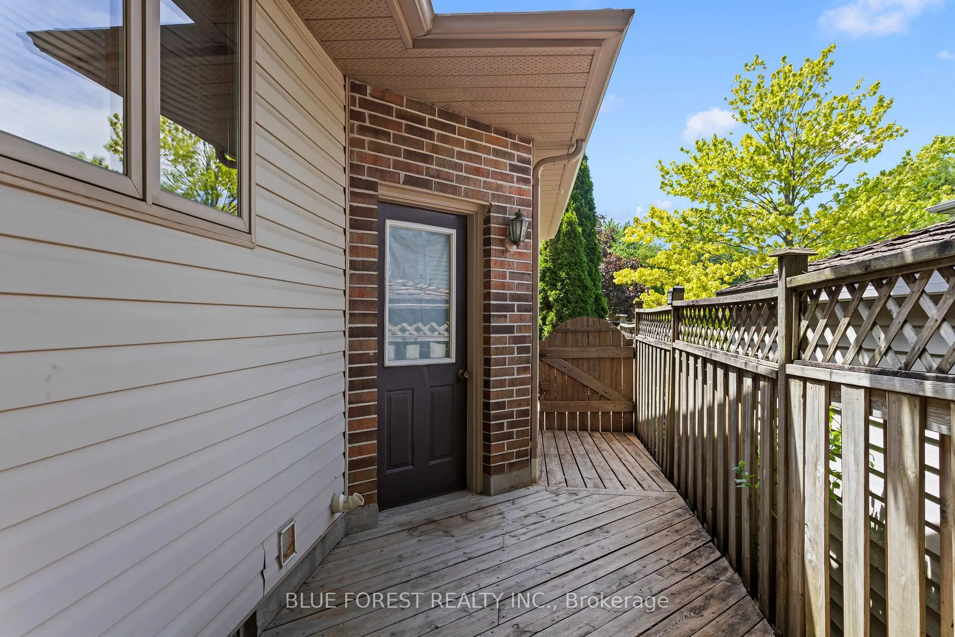 Photo 43 of 30 Gerald Crescent, London, South J — HOMEH