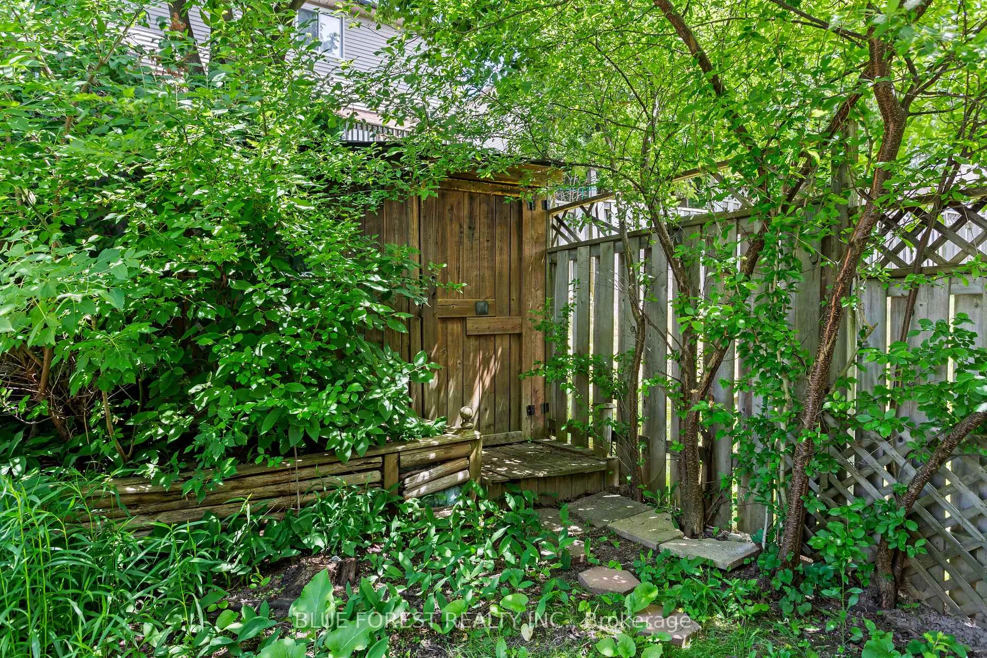 Photo 47 of 30 Gerald Crescent, London, South J — HOMEH