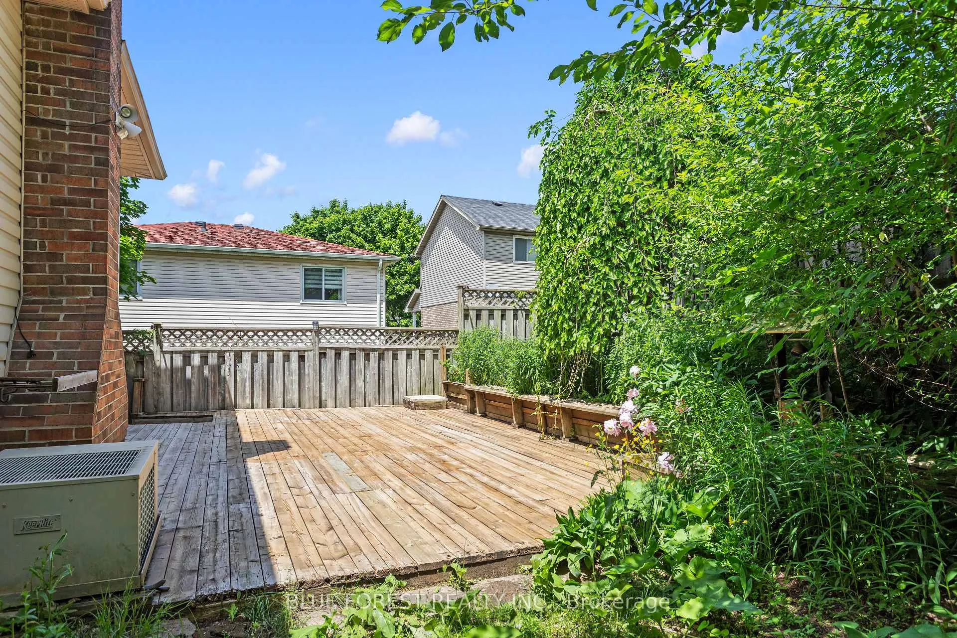 Photo 48 of 30 Gerald Crescent, London, South J — HOMEH