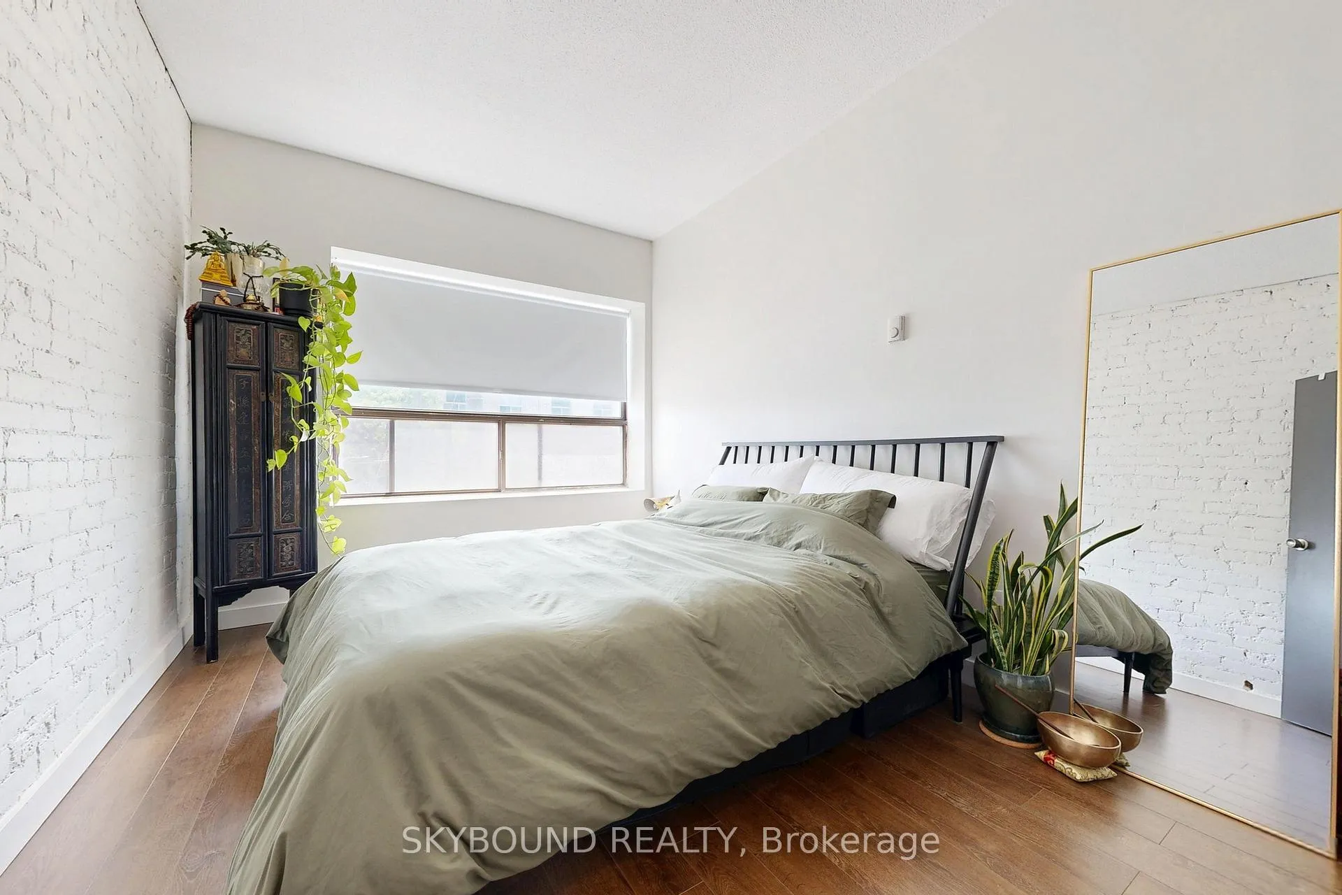 Photo 17 of Unit B, 2104 Queen Street, Toronto, The Beaches — HOMEH