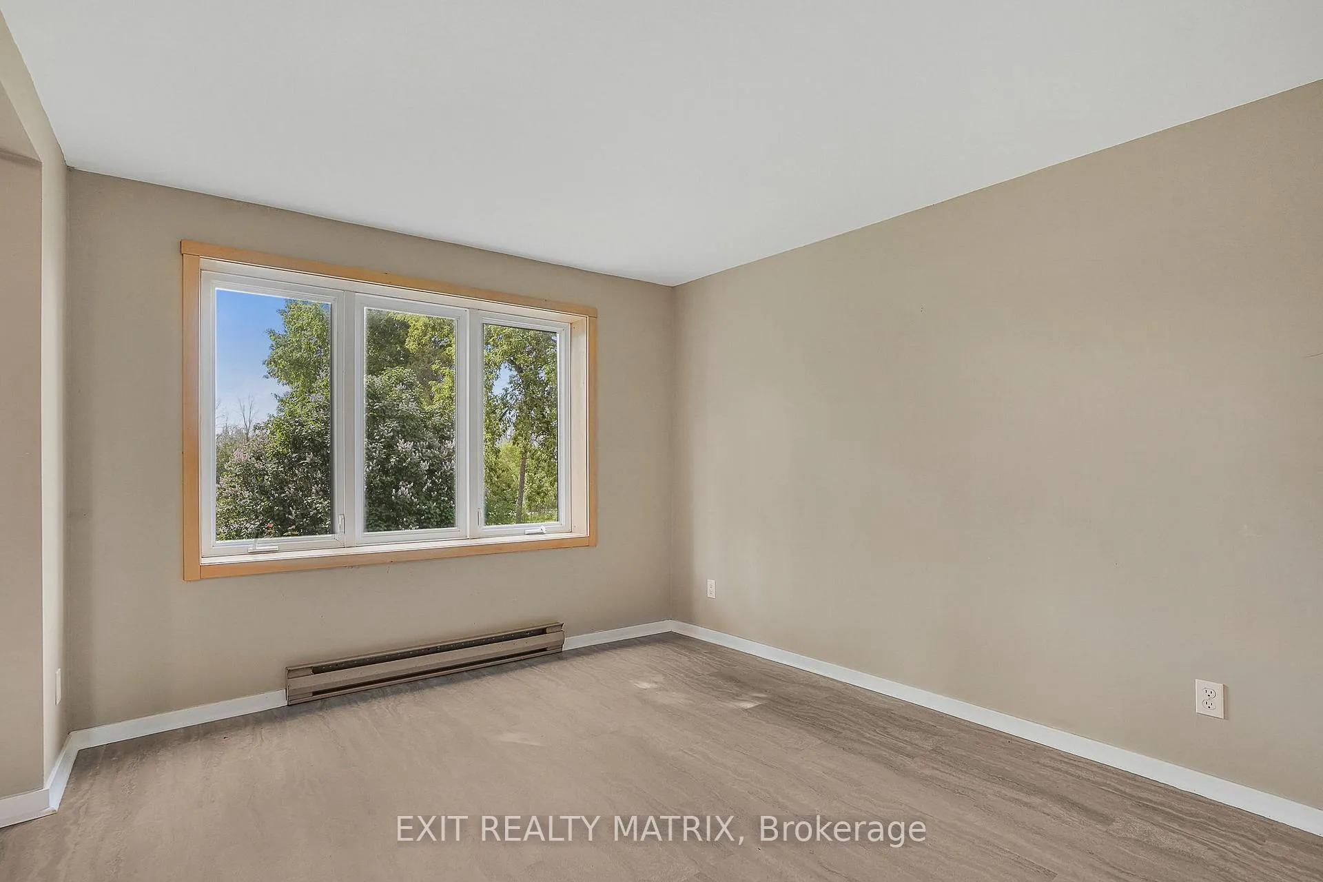 Photo 8 of 20803 Concession 8 Road, South Glengarry, South Glengarry (Lancaster) Twp — HOMEH