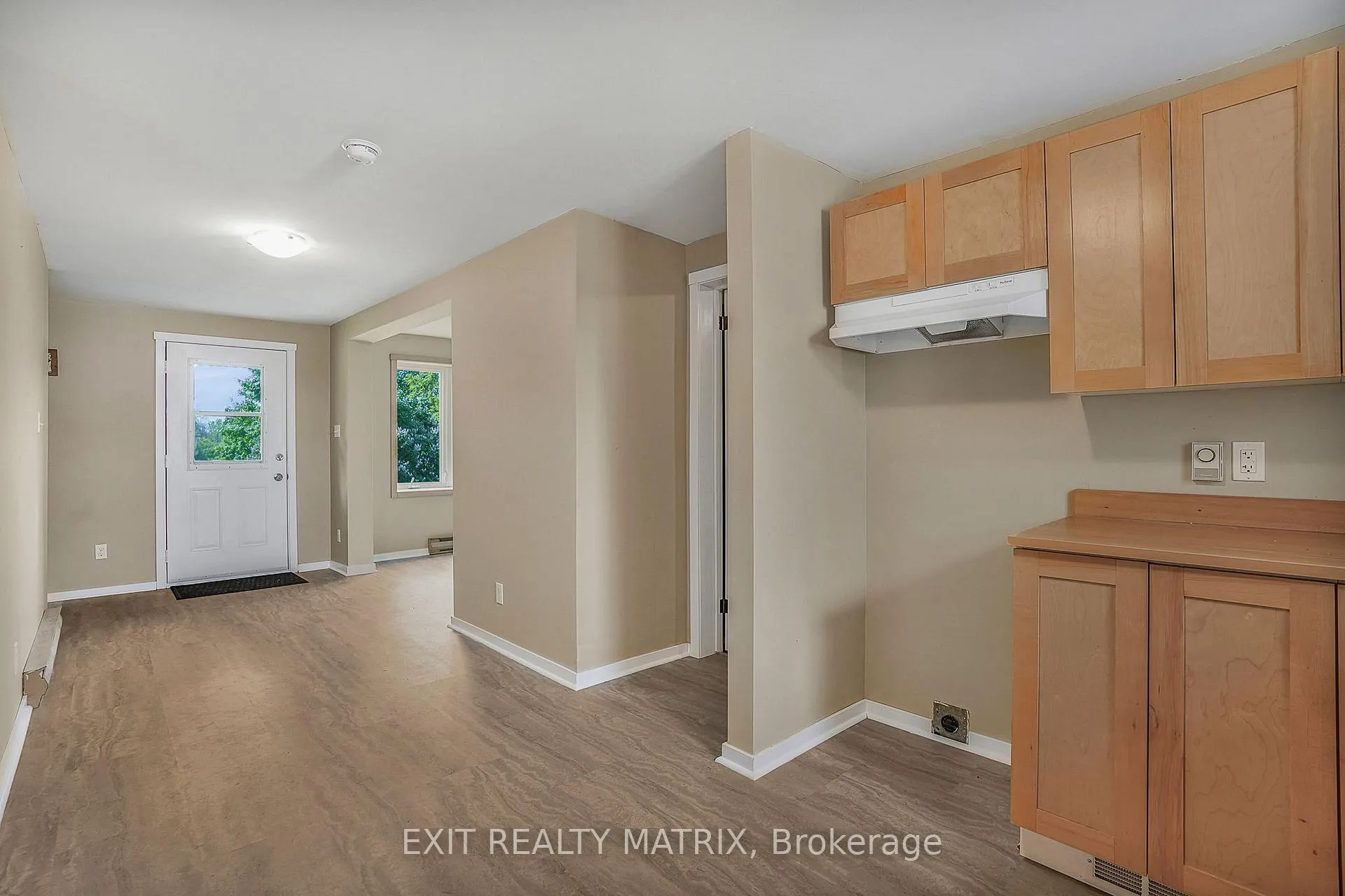 Photo 13 of 20803 Concession 8 Road, South Glengarry, South Glengarry (Lancaster) Twp — HOMEH