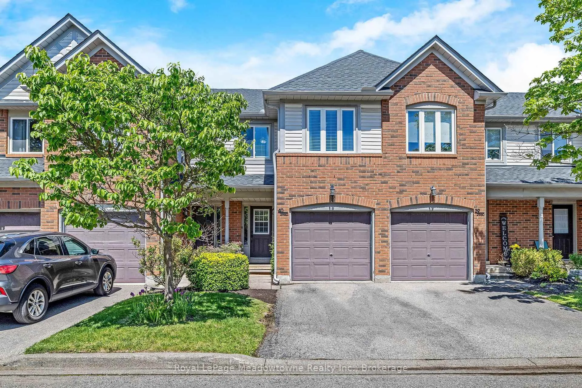 Front of Unit 40, 2960 Headon Forest Drive