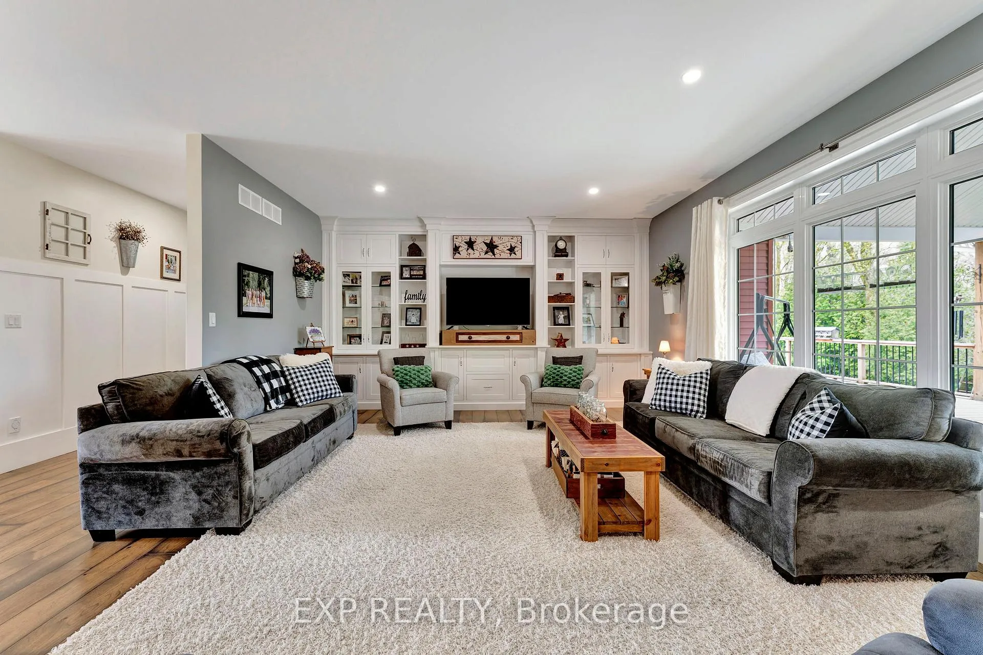 Photo 15 of 3034 Station Road, Howick, Howick Twp — HOMEH