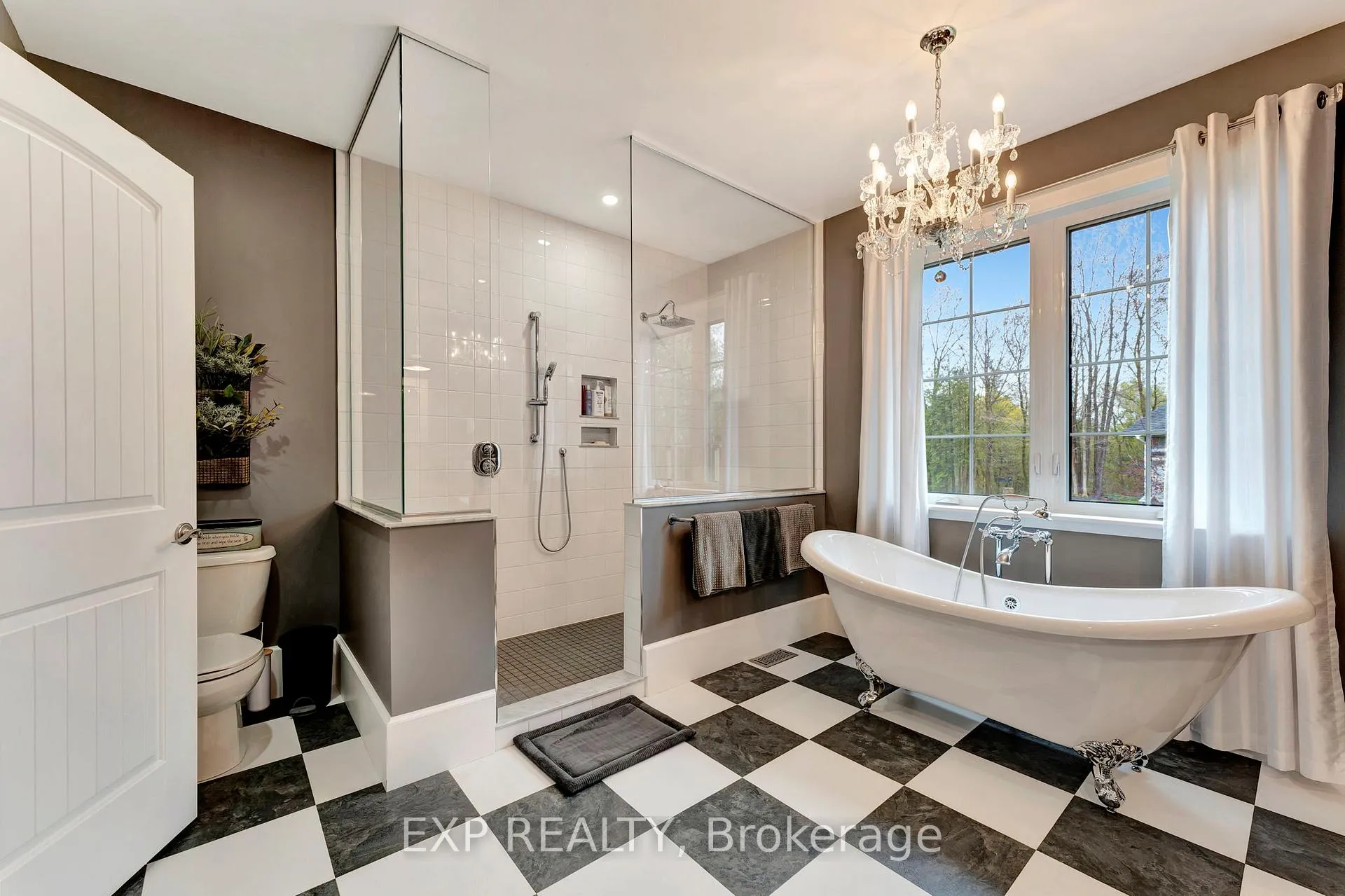 Photo 27 of 3034 Station Road, Howick, Howick Twp — HOMEH
