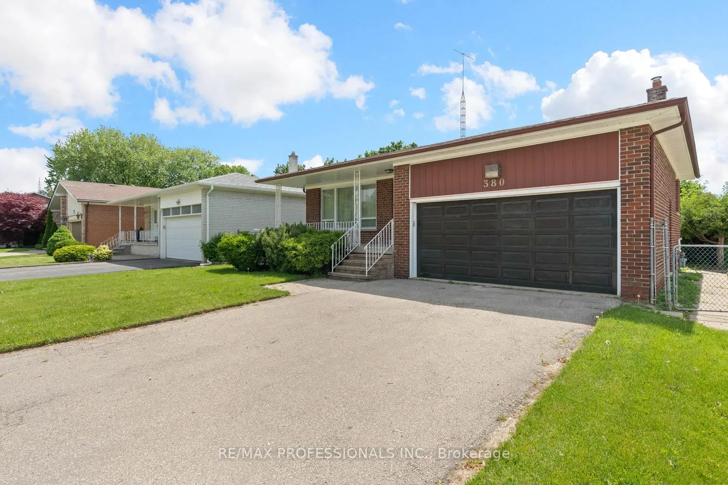 Photo 2 of 380 Targa Road, Mississauga, Cooksville — HOMEH
