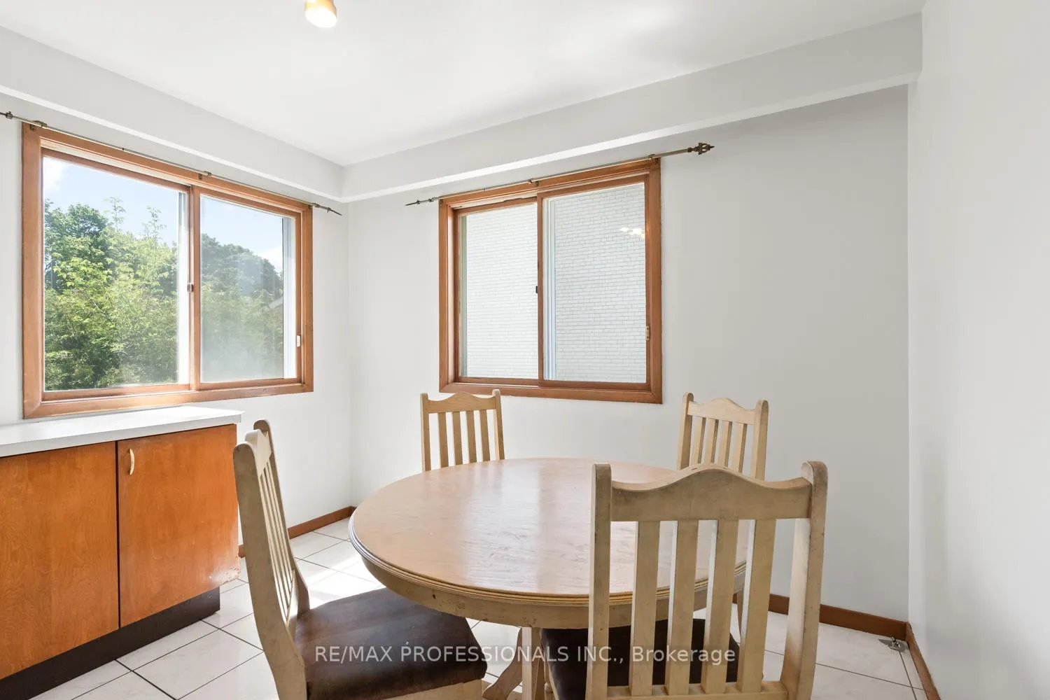 Photo 11 of 380 Targa Road, Mississauga, Cooksville — HOMEH