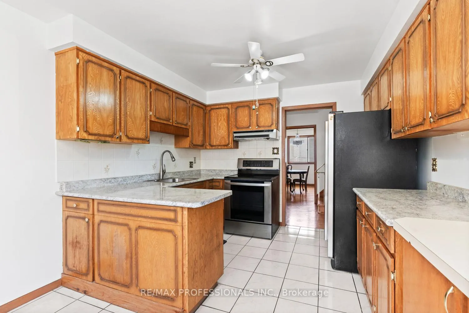 Photo 13 of 380 Targa Road, Mississauga, Cooksville — HOMEH