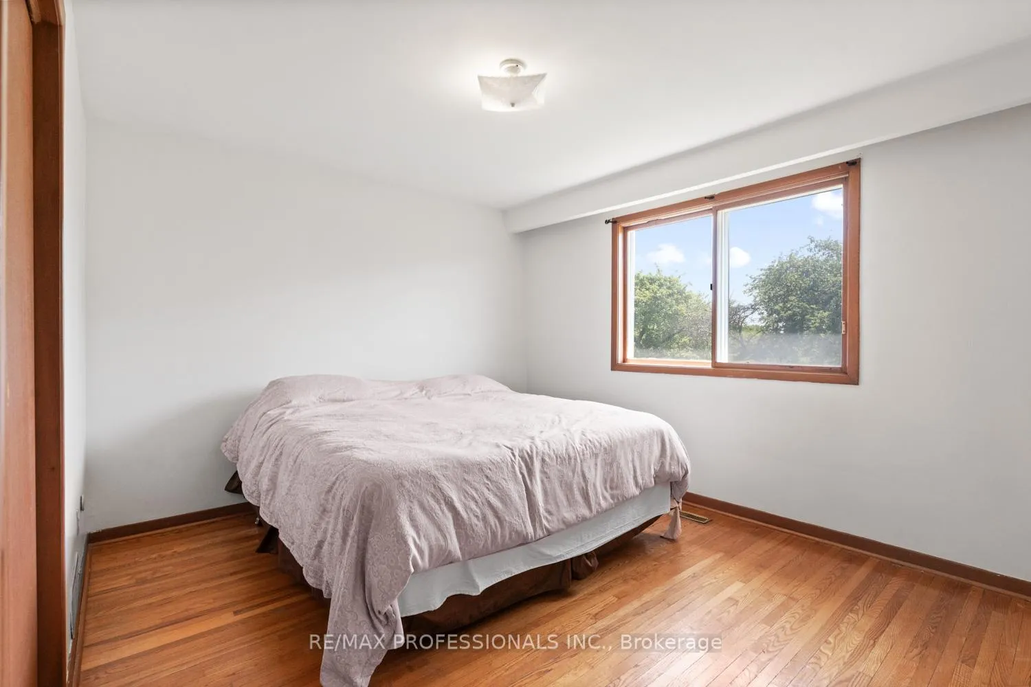 Photo 19 of 380 Targa Road, Mississauga, Cooksville — HOMEH