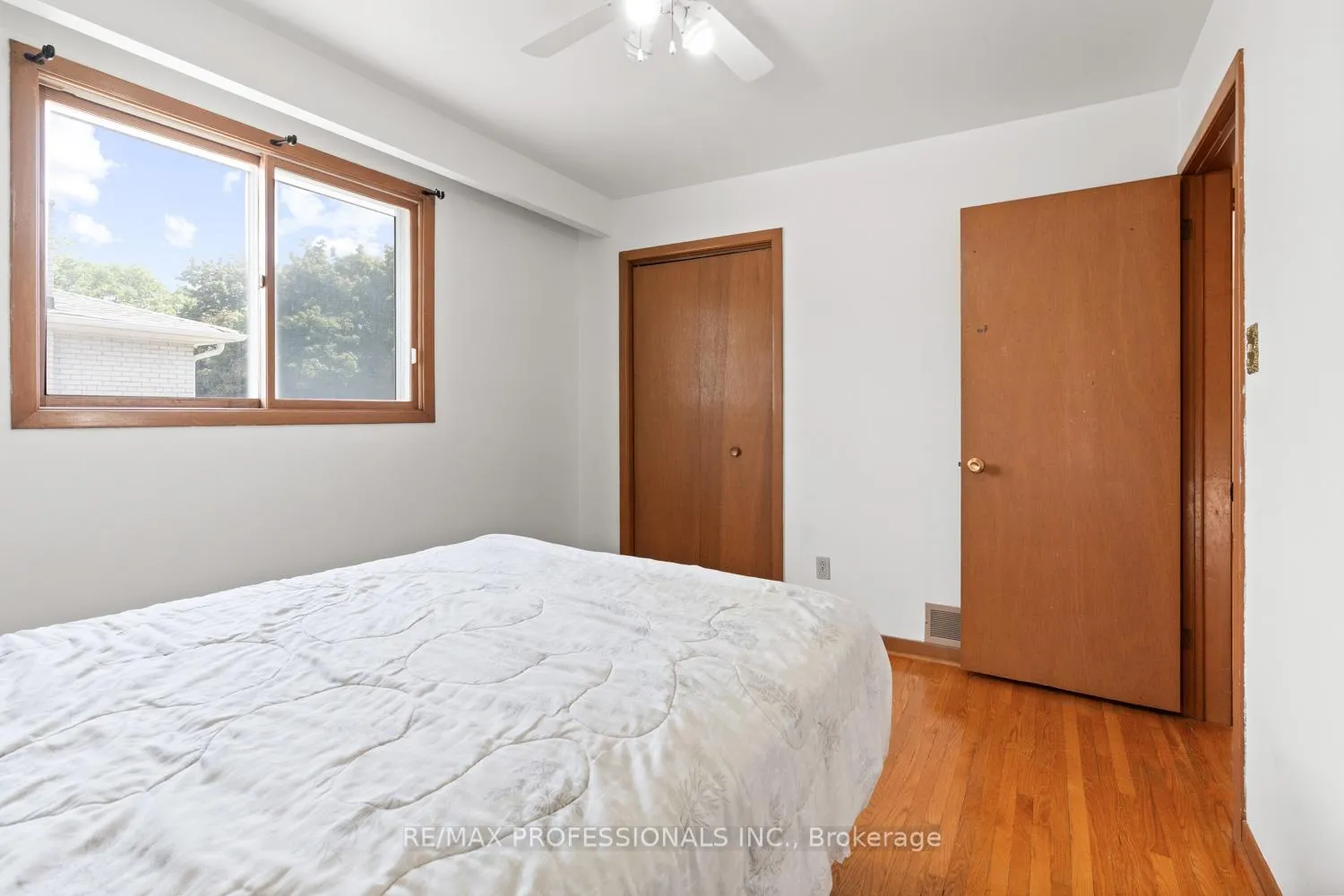 Photo 23 of 380 Targa Road, Mississauga, Cooksville — HOMEH