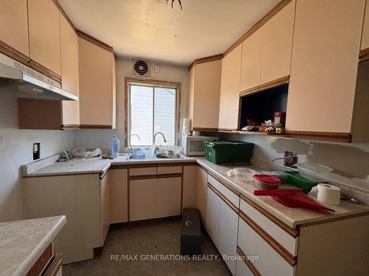 Photo 5 of 50 Neebig Avenue, Manitouwadge — HOMEH