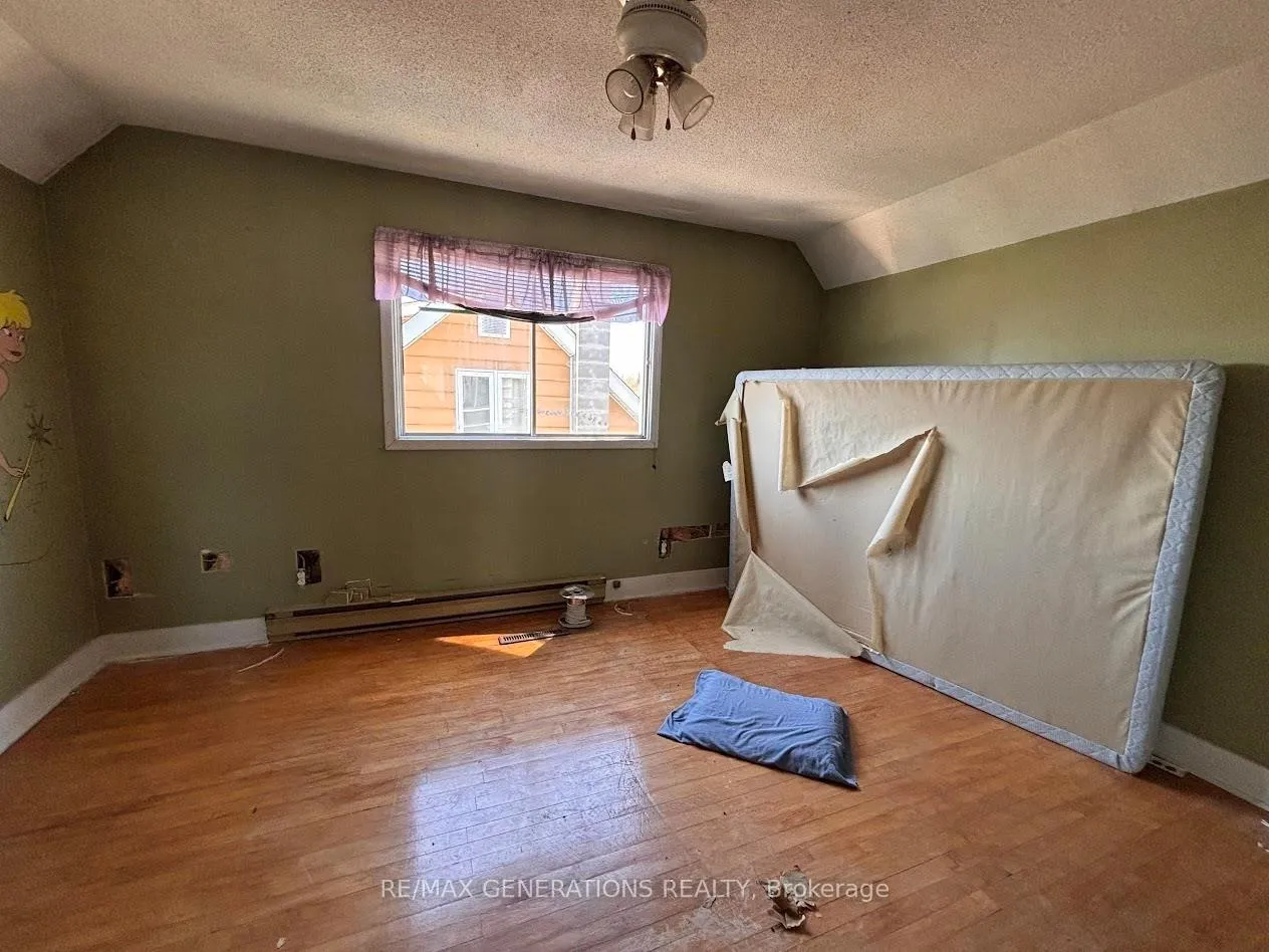 Photo 19 of 50 Neebig Avenue, Manitouwadge — HOMEH