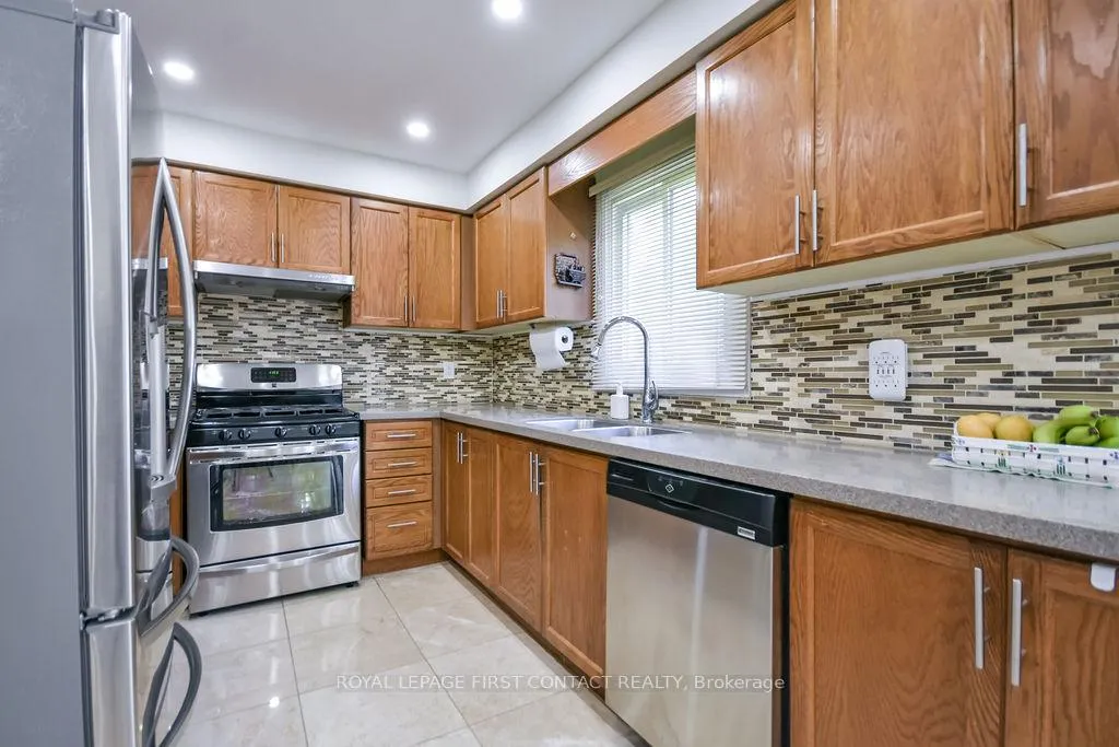 Photo 8 of 51 Cartwright Drive, Barrie, Cundles East — HOMEH