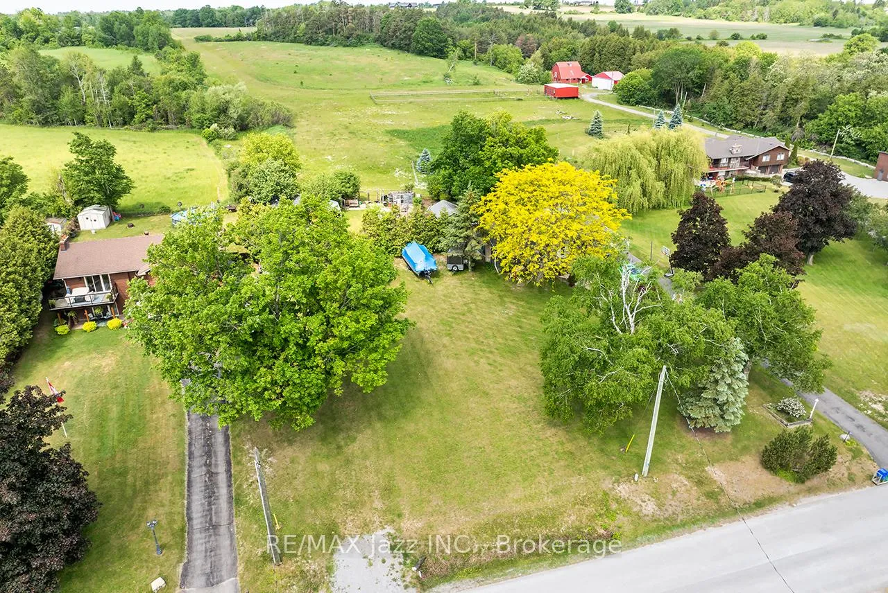 Photo 3 of 90 Aldred Drive, Scugog, Rural Scugog — HOMEH