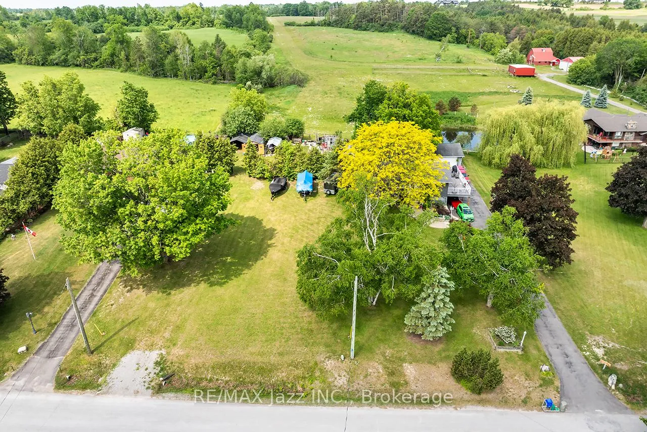 Photo 4 of 90 Aldred Drive, Scugog, Rural Scugog — HOMEH