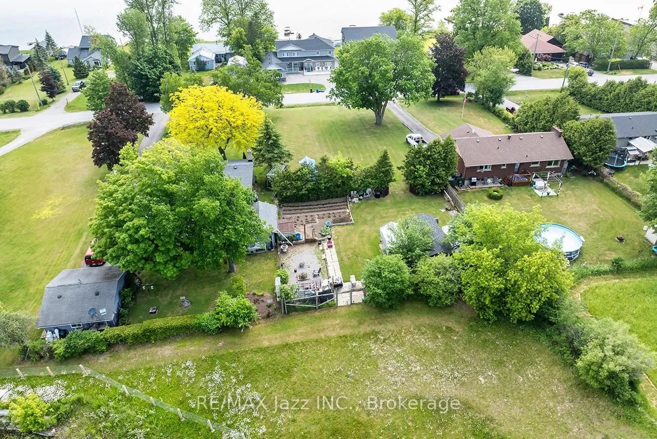 Photo 8 of 90 Aldred Drive, Scugog, Rural Scugog — HOMEH