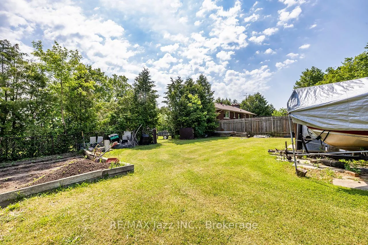 Photo 23 of 90 Aldred Drive, Scugog, Rural Scugog — HOMEH