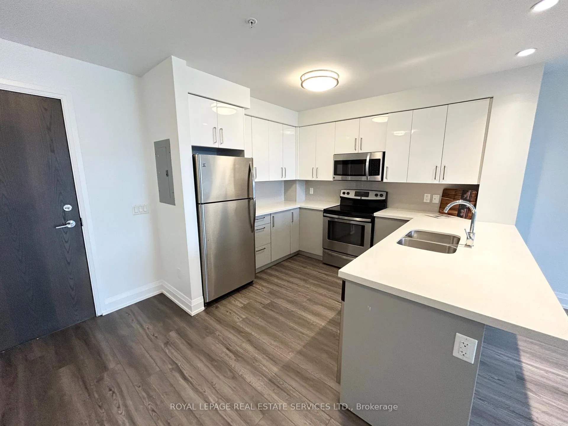 Photo 4 of Unit 502, 460A Belmont Avenue W, Kitchener, Cherry Hill — HOMEH