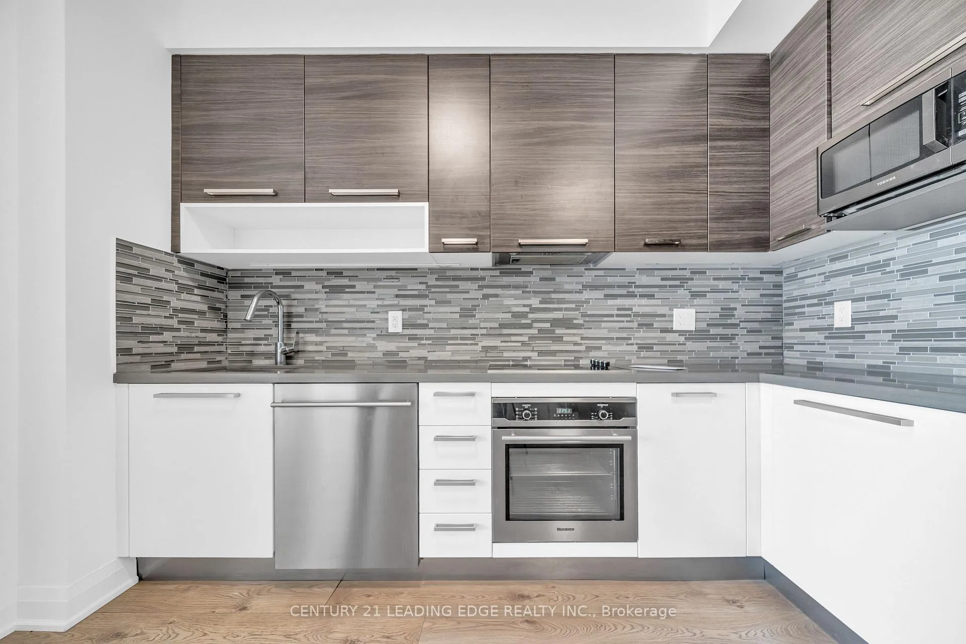Photo 5 of Unit 2608, 36 Park Lawn Road, Etobicoke, Mimico — HOMEH