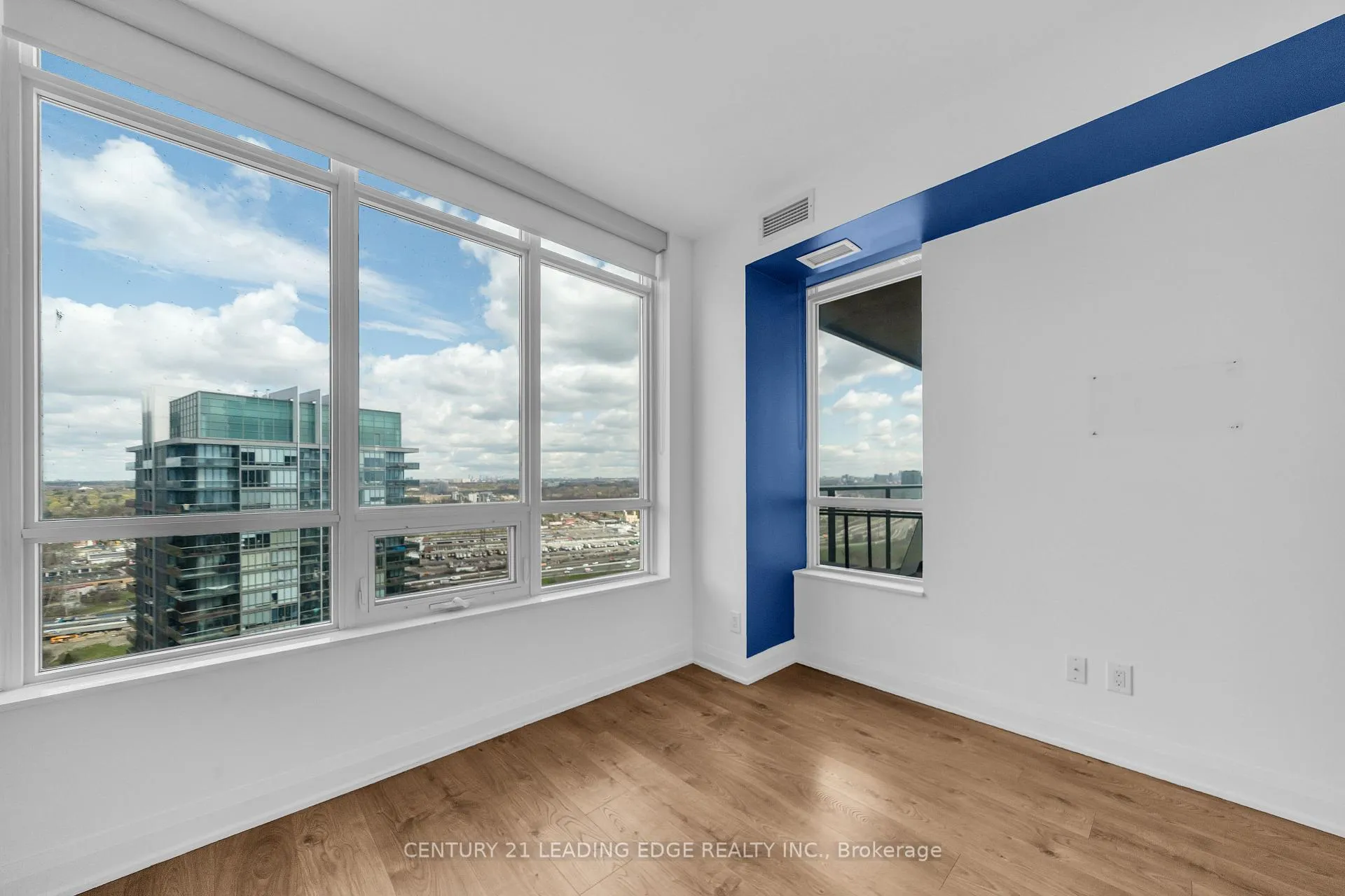 Photo 14 of Unit 2608, 36 Park Lawn Road, Etobicoke, Mimico — HOMEH