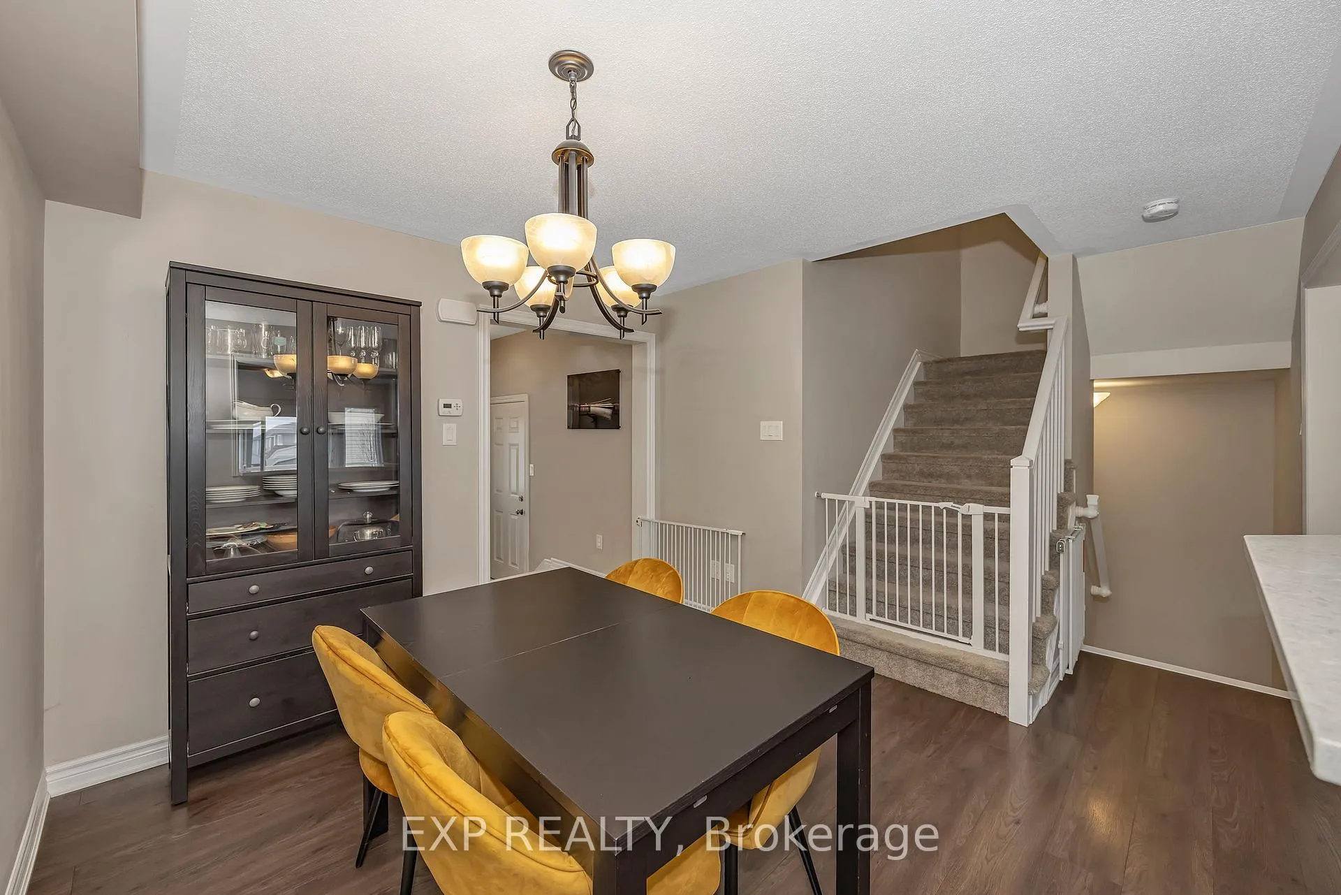 Photo 6 of 104 Conifer Creek Circle, Ottawa, Kanata - Emerald Meadows/Trailwest — HOMEH