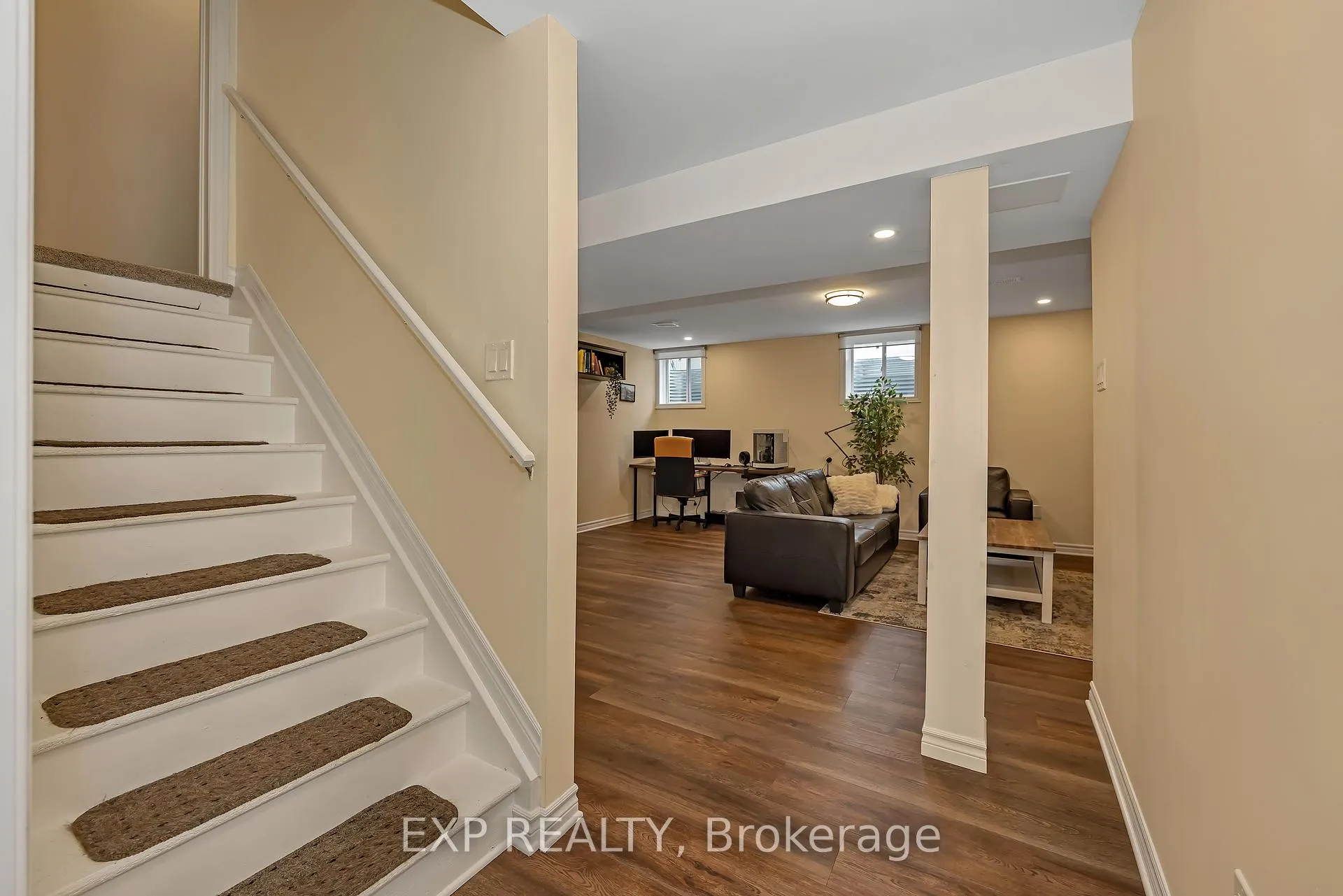 Photo 23 of 104 Conifer Creek Circle, Ottawa, Kanata - Emerald Meadows/Trailwest — HOMEH