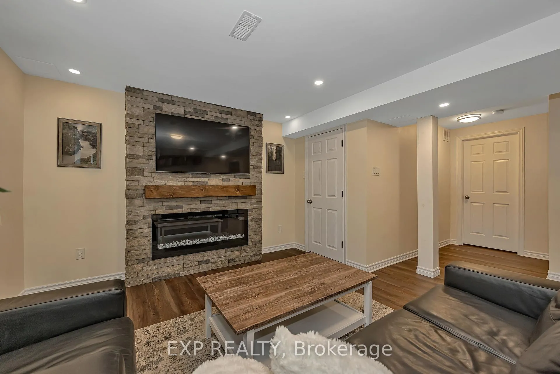 Photo 25 of 104 Conifer Creek Circle, Ottawa, Kanata - Emerald Meadows/Trailwest — HOMEH