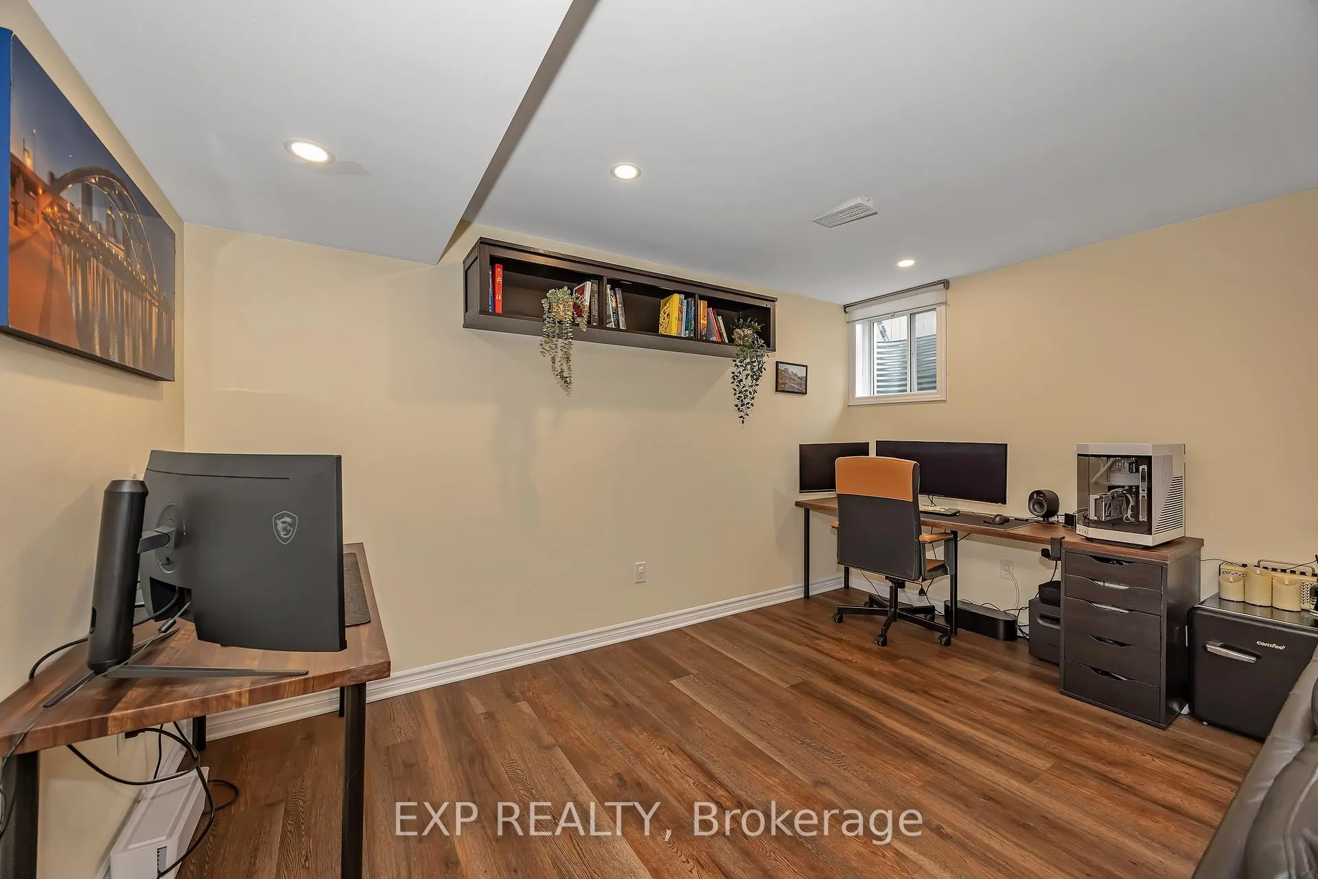 Photo 26 of 104 Conifer Creek Circle, Ottawa, Kanata - Emerald Meadows/Trailwest — HOMEH