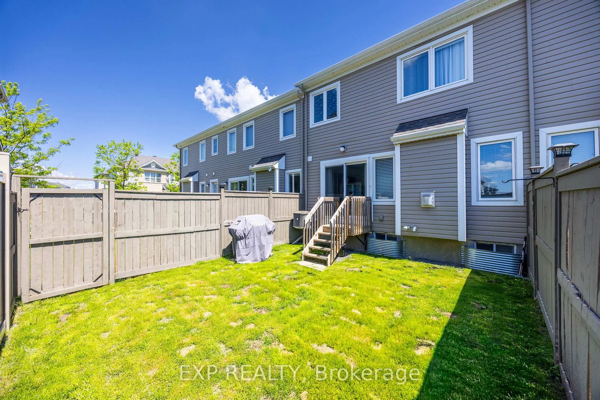 Photo 28 of 104 Conifer Creek Circle, Ottawa, Kanata - Emerald Meadows/Trailwest — HOMEH