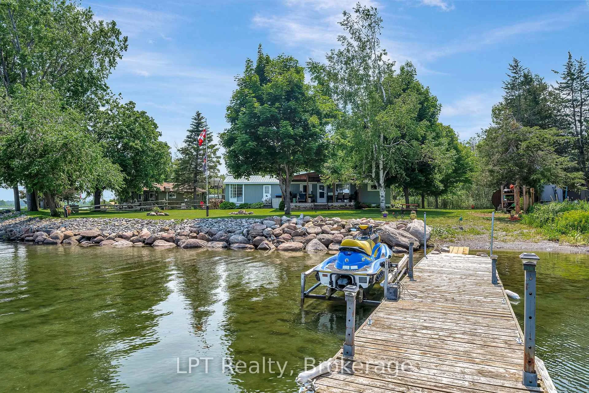 Front of 85 Pirates Cove Lane