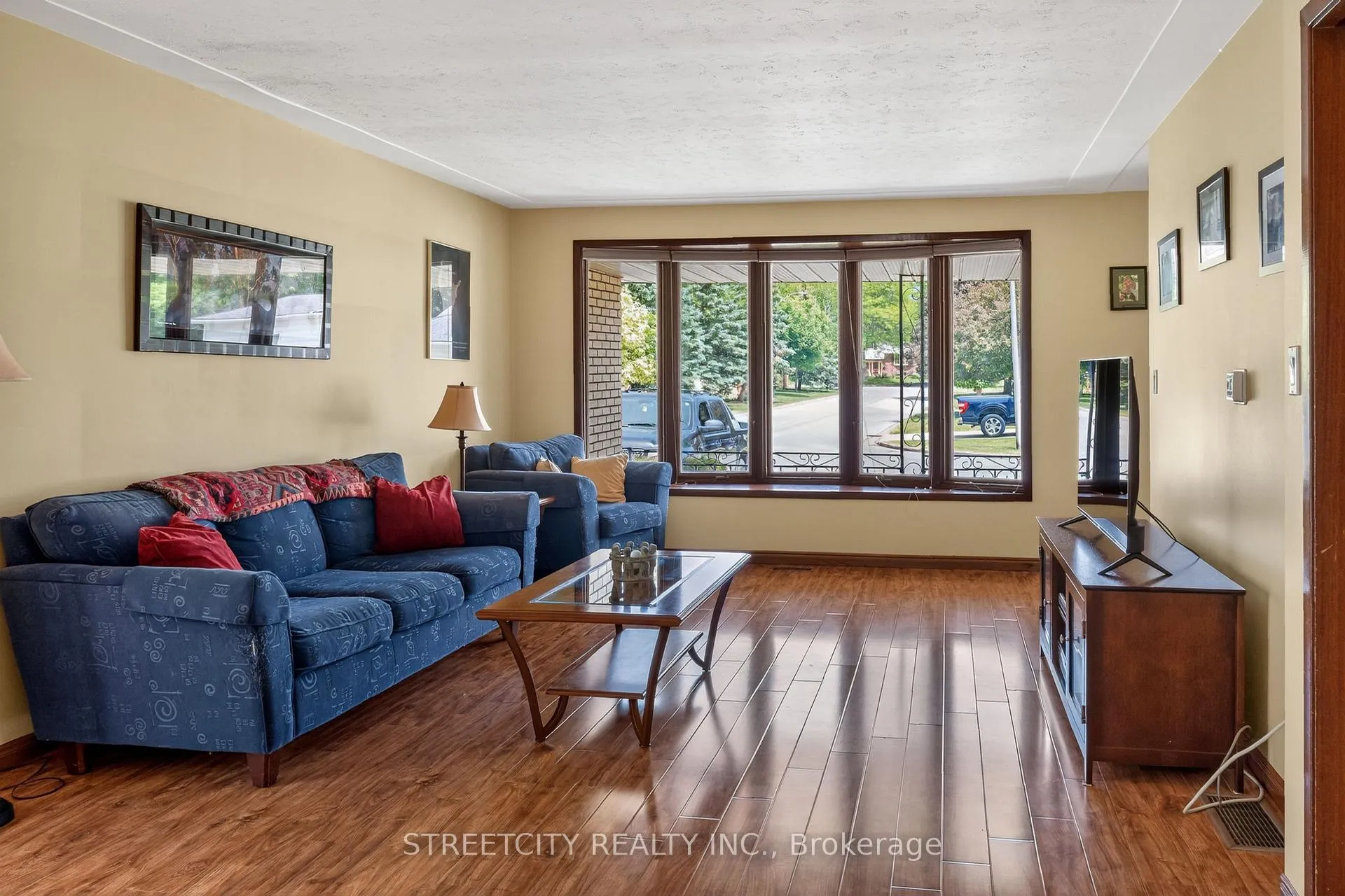 Photo 5 of 5 Mc Larty Drive, St. Thomas — HOMEH