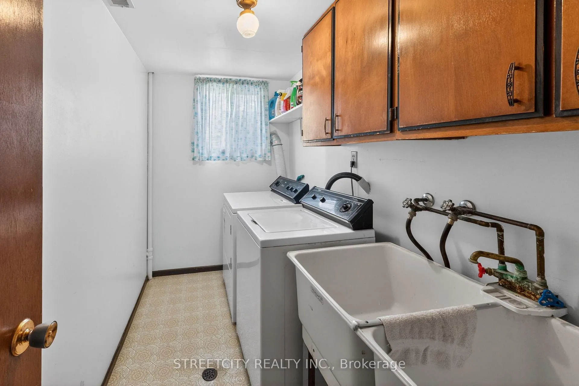 Photo 21 of 5 Mc Larty Drive, St. Thomas — HOMEH