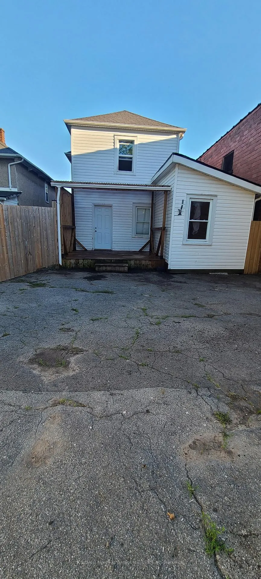 Photo 11 of Unit main floor unit (lower), 14 Albert Street, Welland, Welland Downtown — HOMEH