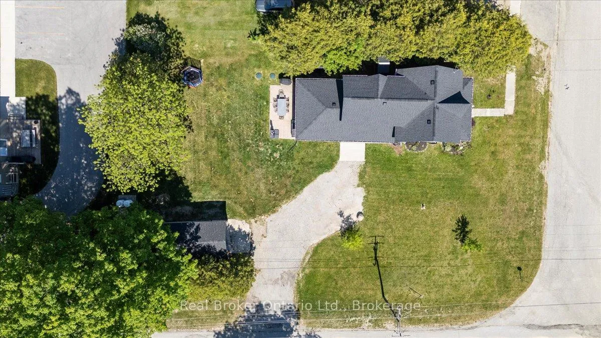 Photo 3 of 732 Arthur Street, West Grey — HOMEH