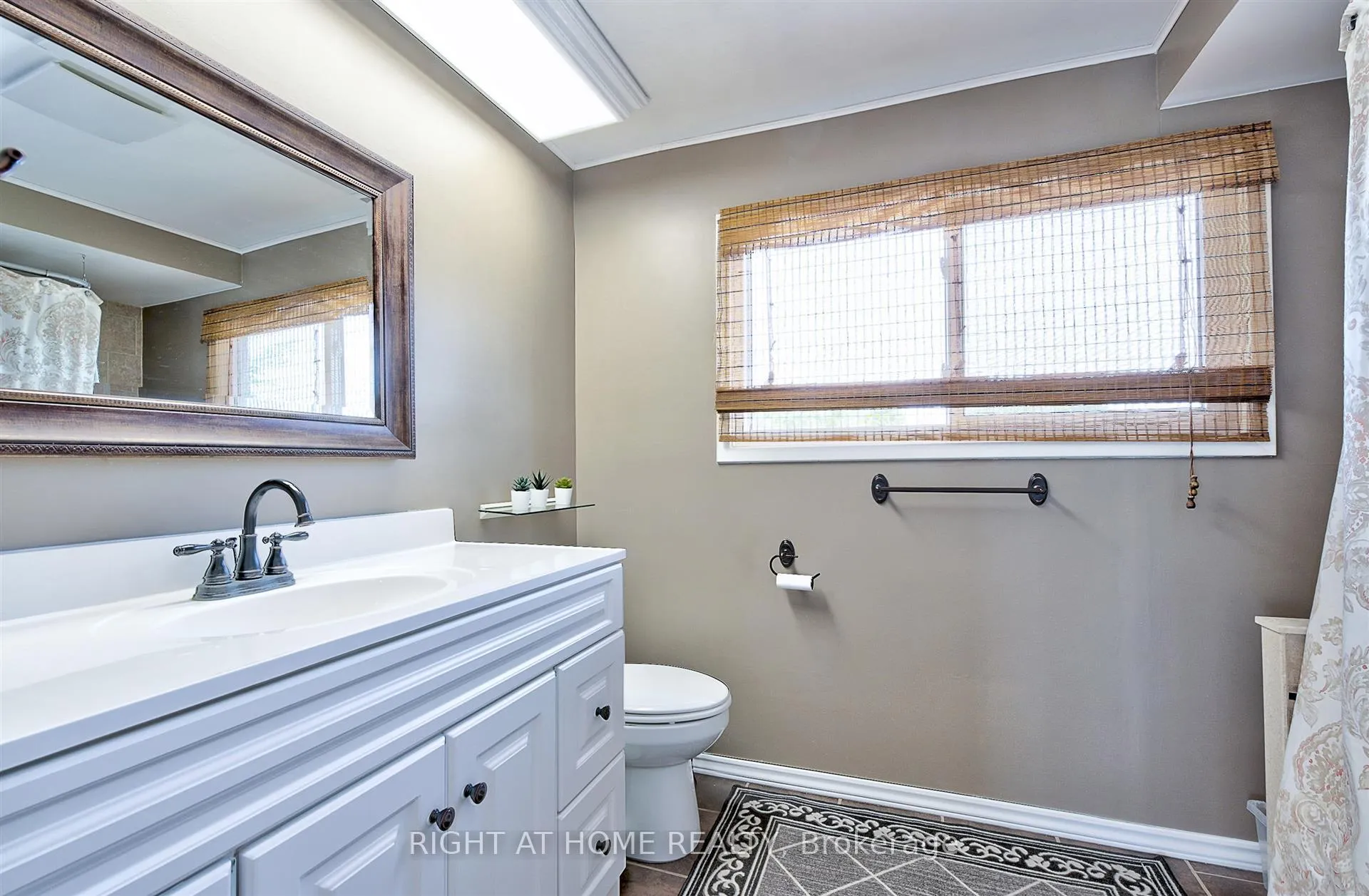 Photo 13 of 4224 Trapper Crescent, Mississauga, Erin Mills — HOMEH