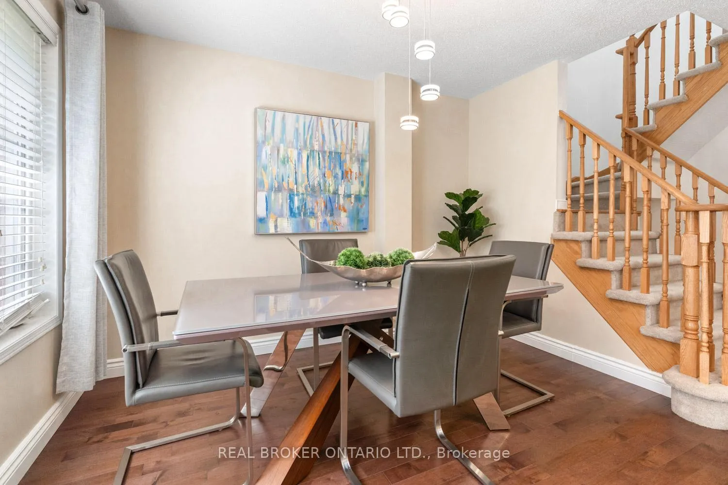 Photo 4 of Unit 7, 25 West Deane Park Drive, Etobicoke, Eringate-Centennial-West Deane — HOMEH