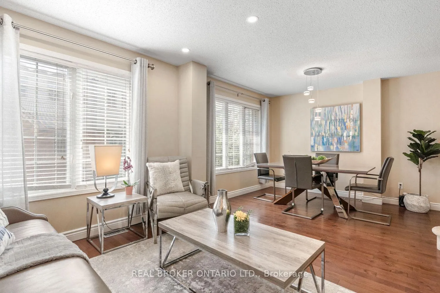 Photo 7 of Unit 7, 25 West Deane Park Drive, Etobicoke, Eringate-Centennial-West Deane — HOMEH