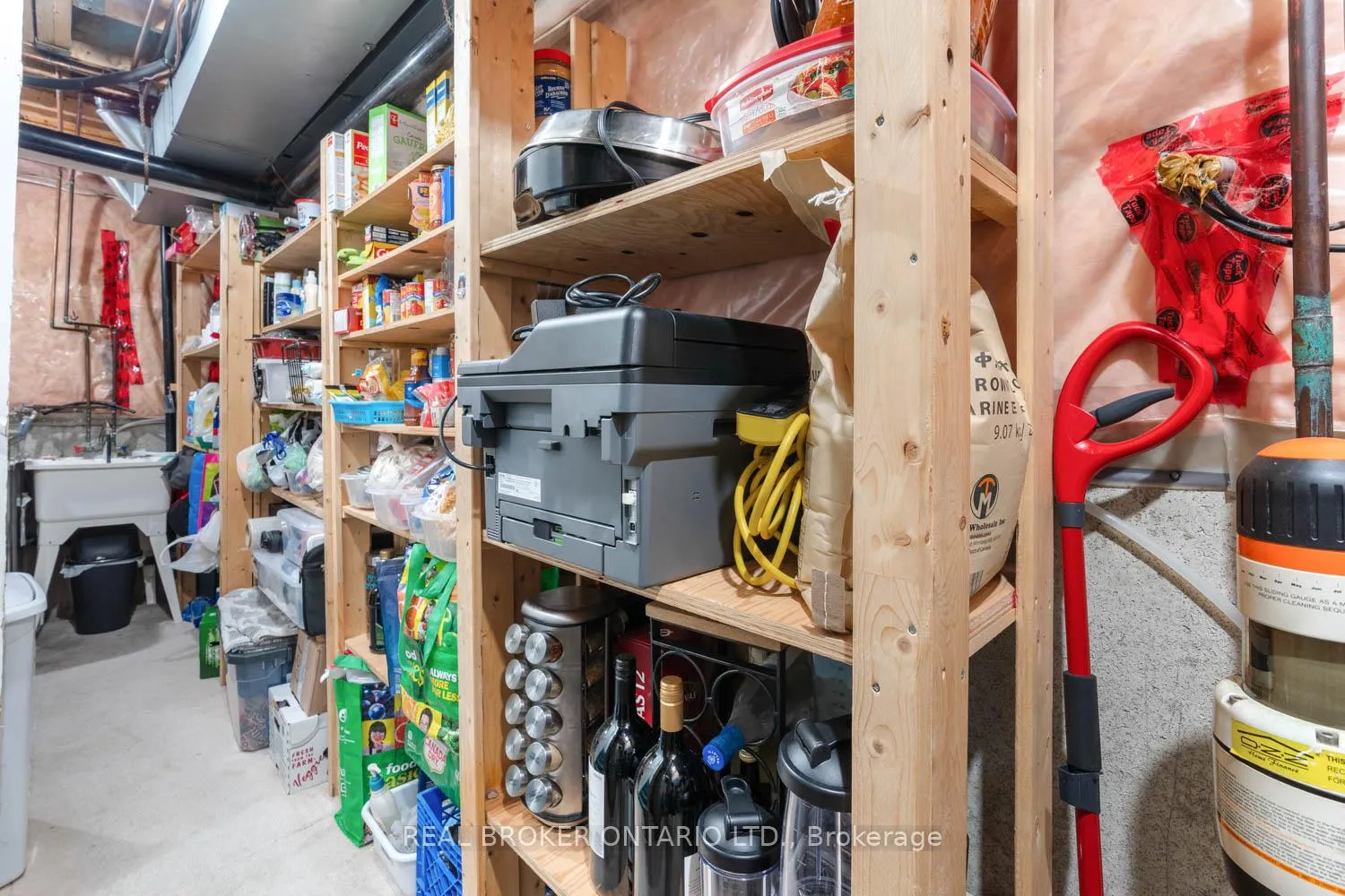 Photo 32 of Unit 7, 25 West Deane Park Drive, Etobicoke, Eringate-Centennial-West Deane — HOMEH