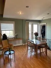 Photo 4 of Unit Upper, 4 Sully Crescent, Toronto, Trinity-Bellwoods — HOMEH