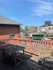 Photo 13 of Unit Upper, 4 Sully Crescent, Toronto, Trinity-Bellwoods — HOMEH