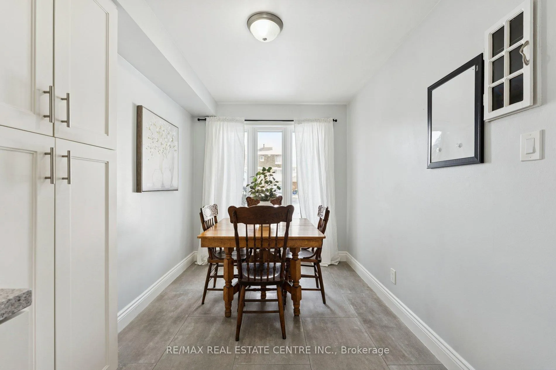 Photo 20 of 35 Primrose Crescent, Brampton, Heart Lake West — HOMEH