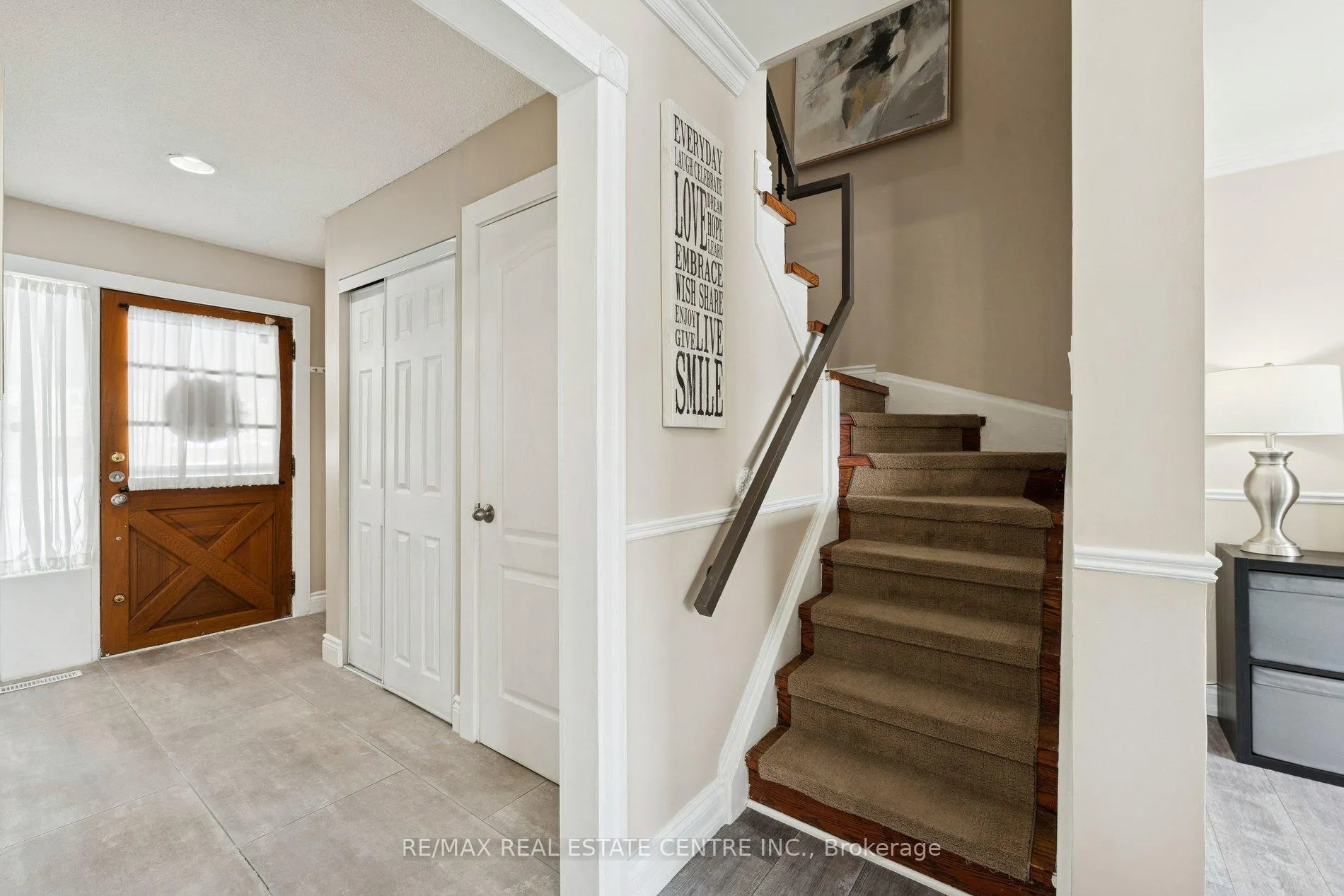 Photo 22 of 35 Primrose Crescent, Brampton, Heart Lake West — HOMEH