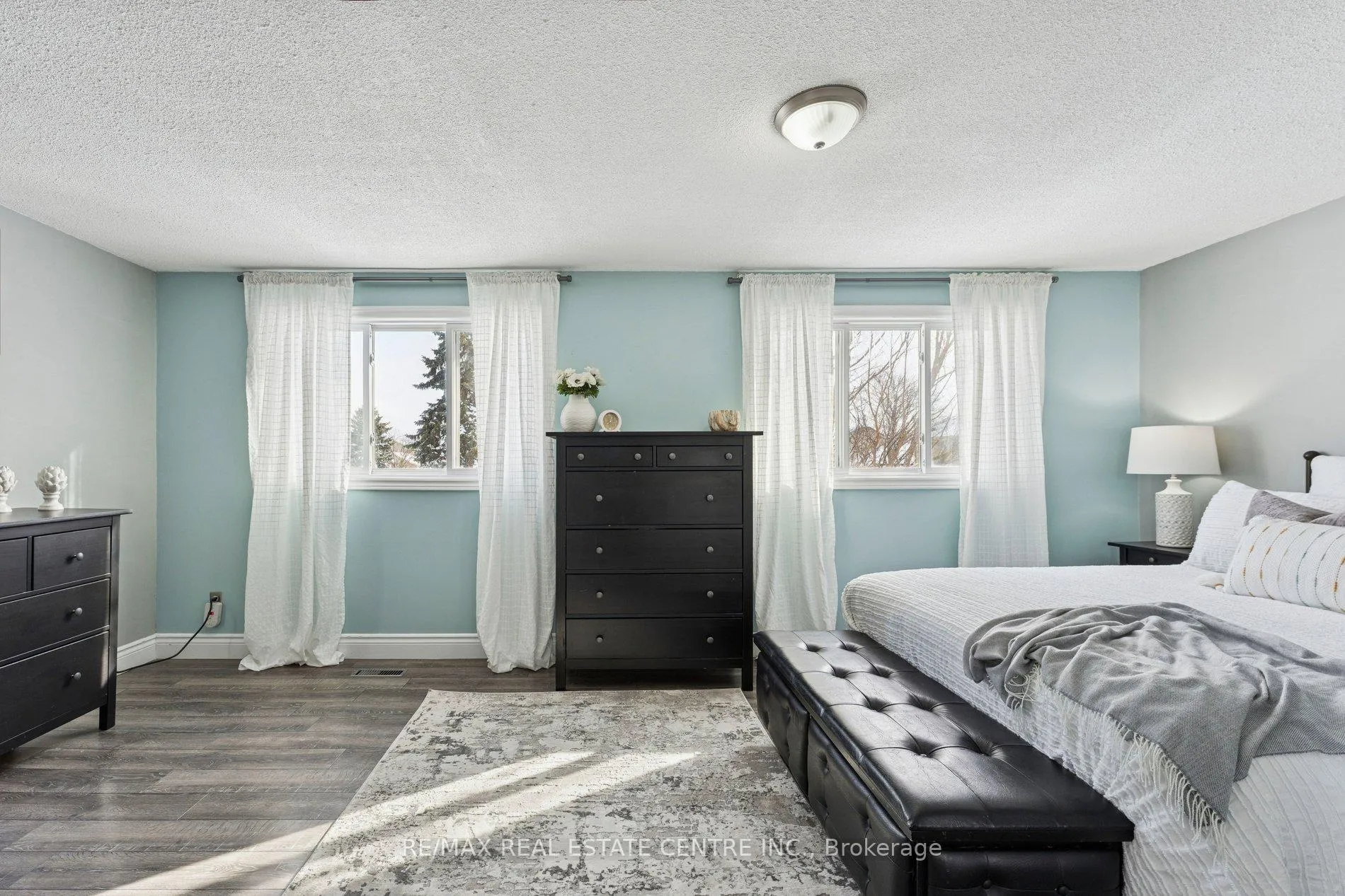 Photo 24 of 35 Primrose Crescent, Brampton, Heart Lake West — HOMEH